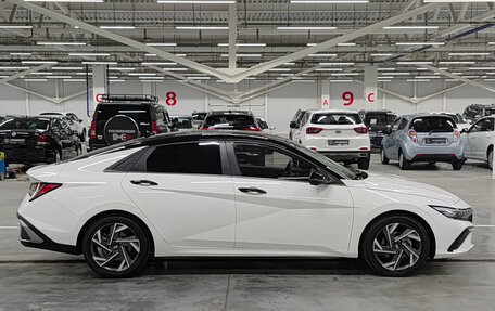 Hyundai Elantra, 2023 год, 1 839 000 рублей, 4 фотография