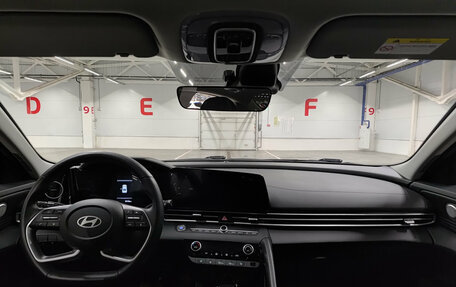 Hyundai Elantra, 2023 год, 1 839 000 рублей, 14 фотография