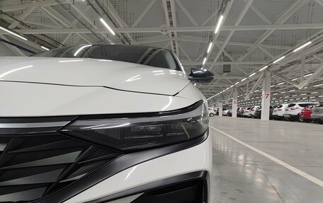 Hyundai Elantra, 2023 год, 1 839 000 рублей, 17 фотография