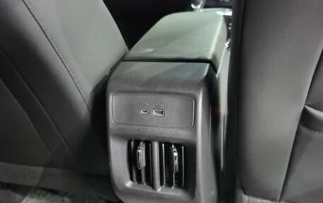 Chevrolet Trax, 2023 год, 1 215 000 рублей, 28 фотография