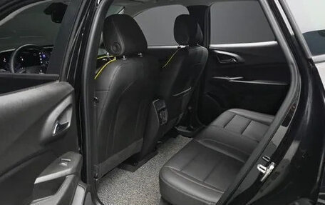 Chevrolet Trax, 2023 год, 1 215 000 рублей, 31 фотография