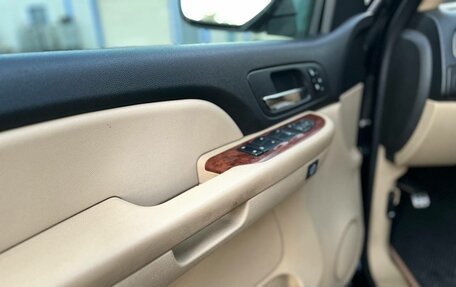 Chevrolet Tahoe III, 2006 год, 1 190 000 рублей, 10 фотография
