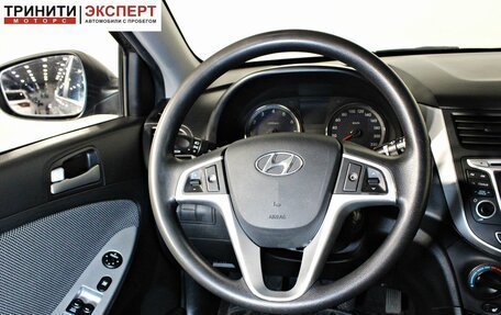 Hyundai Solaris II рестайлинг, 2013 год, 727 000 рублей, 13 фотография