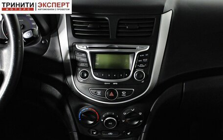 Hyundai Solaris II рестайлинг, 2013 год, 727 000 рублей, 15 фотография