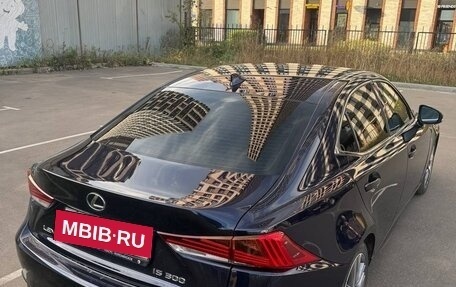 Lexus IS III, 2018 год, 3 200 000 рублей, 4 фотография