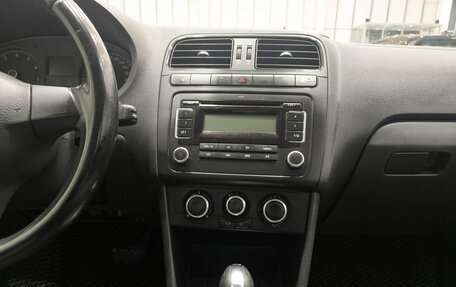Volkswagen Polo VI (EU Market), 2011 год, 630 000 рублей, 15 фотография