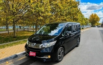 Honda Stepwgn IV рестайлинг, 2017 год, 1 820 000 рублей, 1 фотография