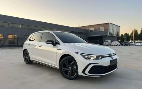 Volkswagen Golf VIII, 2023 год, 1 910 000 рублей, 2 фотография