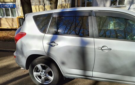 Toyota RAV4, 2005 год, 1 070 000 рублей, 6 фотография