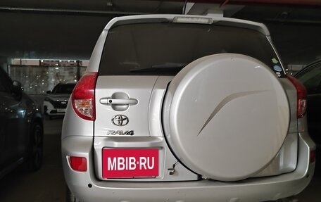 Toyota RAV4, 2005 год, 1 070 000 рублей, 13 фотография