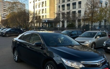 Toyota Camry, 2016 год, 2 250 000 рублей, 2 фотография