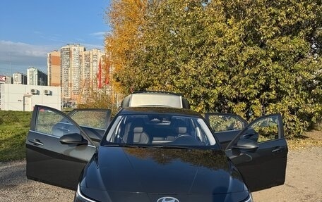 Hyundai Elantra, 2024 год, 2 200 000 рублей, 2 фотография