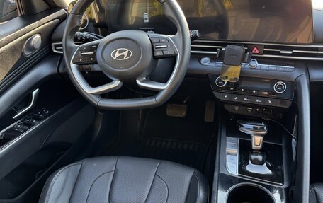 Hyundai Elantra, 2024 год, 2 200 000 рублей, 25 фотография
