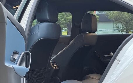 Mercedes-Benz A-Класс, 2022 год, 1 666 000 рублей, 10 фотография