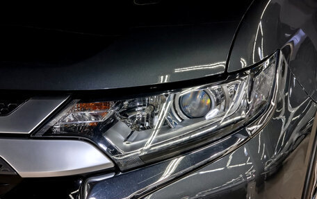 Mitsubishi Outlander III рестайлинг 3, 2021 год, 2 650 000 рублей, 10 фотография