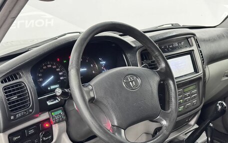 Toyota Land Cruiser 100 рестайлинг 2, 2006 год, 2 230 000 рублей, 10 фотография
