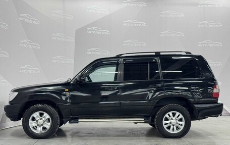 Toyota Land Cruiser 100 рестайлинг 2, 2006 год, 2 230 000 рублей, 2 фотография