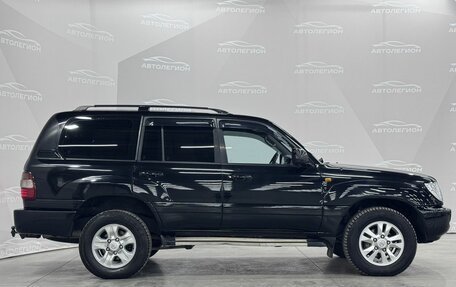 Toyota Land Cruiser 100 рестайлинг 2, 2006 год, 2 230 000 рублей, 6 фотография