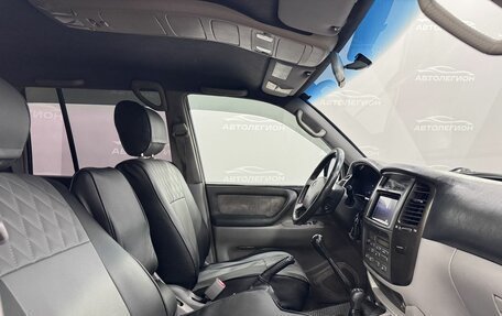 Toyota Land Cruiser 100 рестайлинг 2, 2006 год, 2 230 000 рублей, 18 фотография