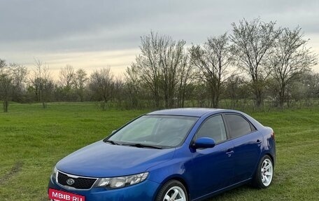 KIA Cerato III, 2010 год, 750 000 рублей, 3 фотография