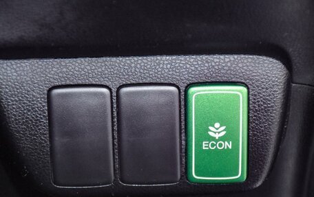 Honda Fit III, 2011 год, 899 000 рублей, 17 фотография