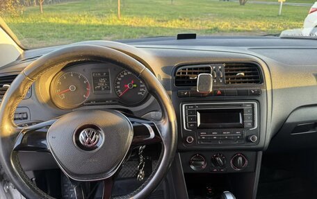 Volkswagen Polo VI (EU Market), 2015 год, 800 000 рублей, 11 фотография