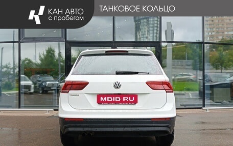 Volkswagen Tiguan II, 2018 год, 1 910 000 рублей, 5 фотография