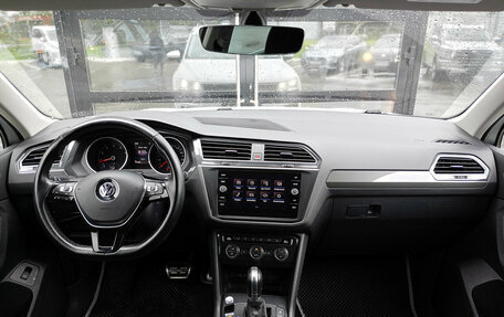 Volkswagen Tiguan II, 2018 год, 1 910 000 рублей, 13 фотография