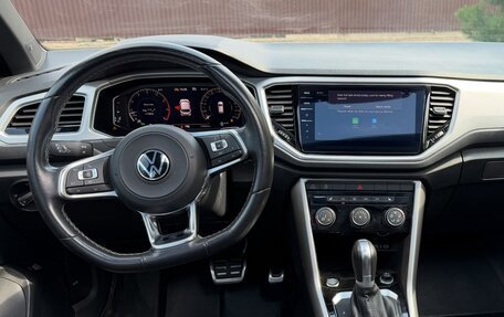 Volkswagen T-Roc I, 2023 год, 2 250 000 рублей, 8 фотография