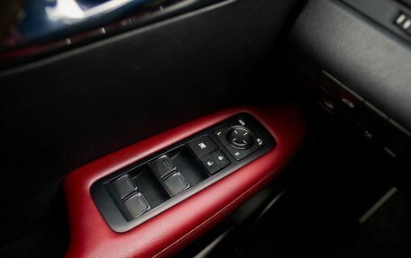 Lexus RX IV рестайлинг, 2018 год, 3 818 000 рублей, 14 фотография