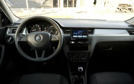 Skoda Rapid I, 2017 год, 1 048 000 рублей, 8 фотография