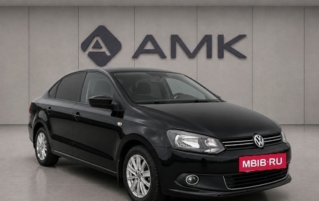Volkswagen Polo VI (EU Market), 2011 год, 880 000 рублей, 2 фотография