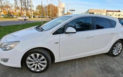 Opel Astra J, 2011 год, 620 000 рублей, 1 фотография