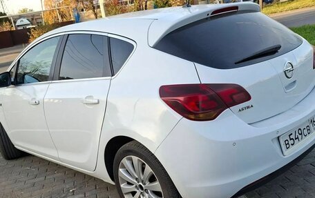 Opel Astra J, 2011 год, 620 000 рублей, 4 фотография