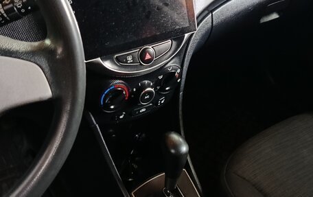 Hyundai Solaris II рестайлинг, 2014 год, 560 000 рублей, 4 фотография
