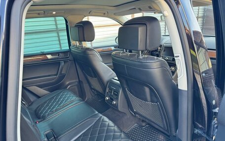 Volkswagen Touareg III, 2018 год, 4 000 000 рублей, 5 фотография