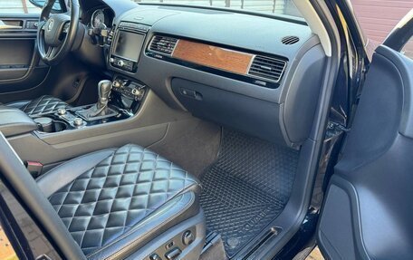 Volkswagen Touareg III, 2018 год, 4 000 000 рублей, 18 фотография