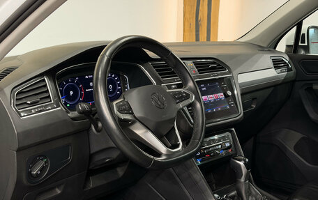 Volkswagen Tiguan II, 2021 год, 2 900 000 рублей, 7 фотография