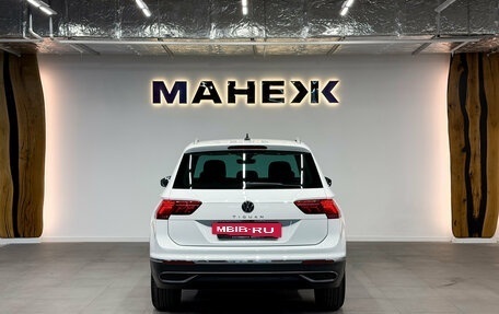 Volkswagen Tiguan II, 2021 год, 2 900 000 рублей, 5 фотография