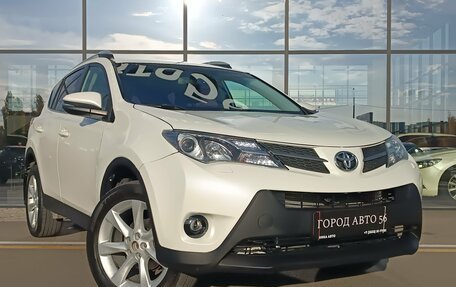 Toyota RAV4, 2015 год, 1 800 000 рублей, 2 фотография