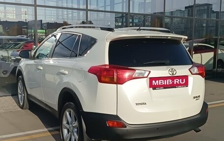 Toyota RAV4, 2015 год, 1 800 000 рублей, 5 фотография