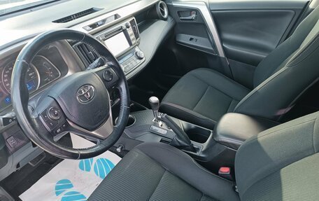 Toyota RAV4, 2015 год, 1 800 000 рублей, 9 фотография