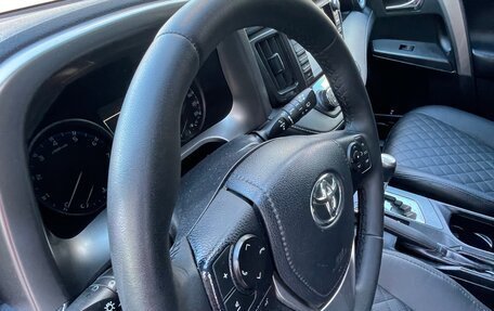 Toyota RAV4, 2017 год, 2 250 000 рублей, 10 фотография
