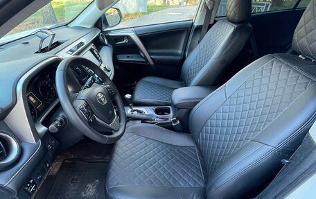 Toyota RAV4, 2017 год, 2 250 000 рублей, 8 фотография