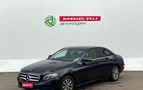 Mercedes-Benz E-Класс, 2019 год, 2 950 000 рублей, 1 фотография