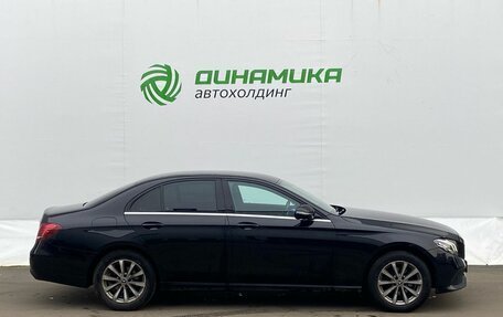 Mercedes-Benz E-Класс, 2019 год, 2 950 000 рублей, 4 фотография