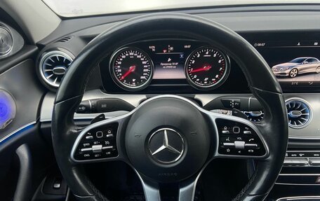 Mercedes-Benz E-Класс, 2019 год, 2 950 000 рублей, 15 фотография