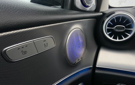 Mercedes-Benz E-Класс, 2019 год, 2 950 000 рублей, 19 фотография