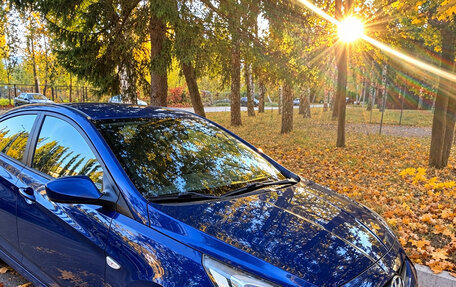 Hyundai Solaris II рестайлинг, 2012 год, 650 000 рублей, 2 фотография