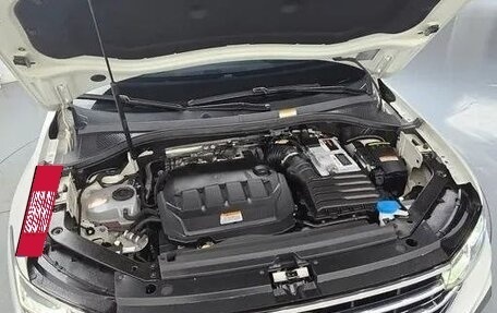 Volkswagen Tiguan II, 2021 год, 3 830 000 рублей, 7 фотография